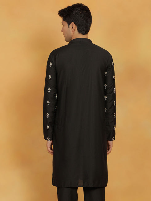 Vastramay Men's Black Cotton Blend Kurta